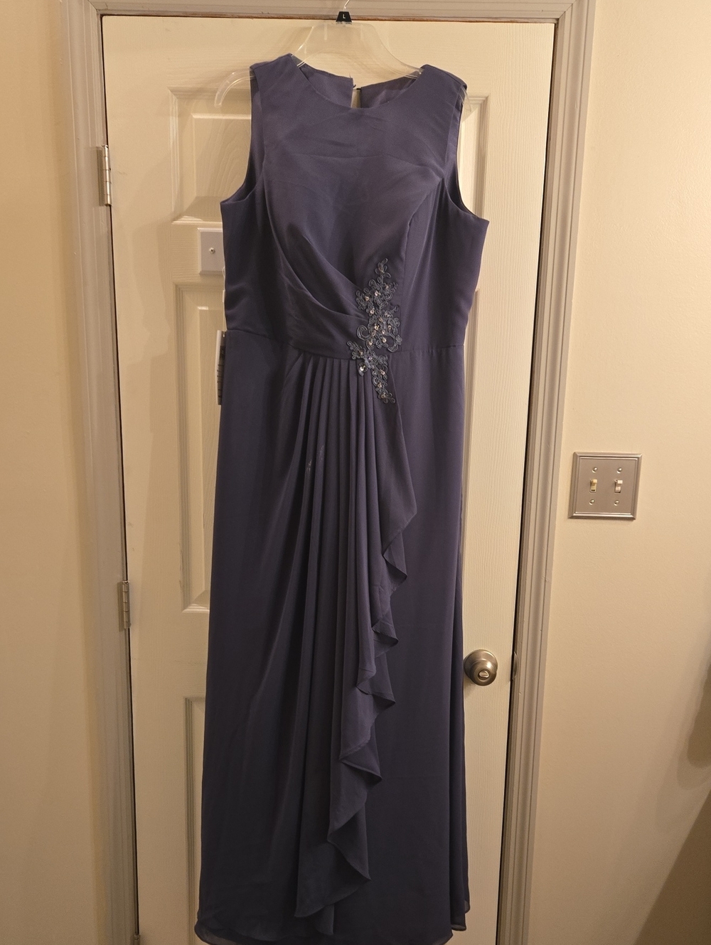 Sleeveless Dusty Lavender Evening Gown with Side Ruffle and Beaded Motif